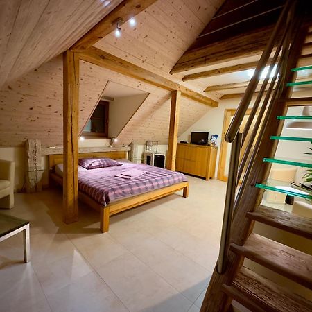 Penzion Vejrovna Přední Výtoň Exterior foto