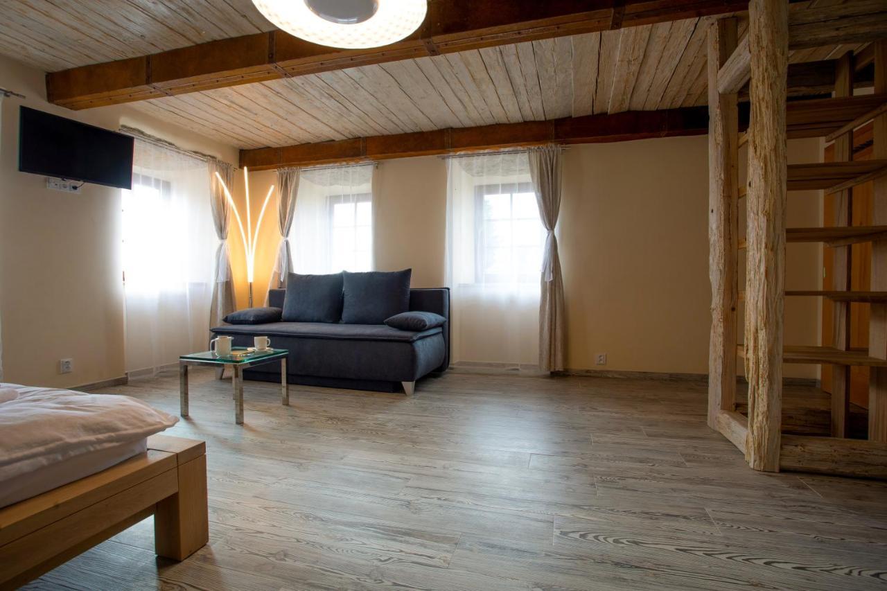 Penzion Vejrovna Přední Výtoň Exterior foto