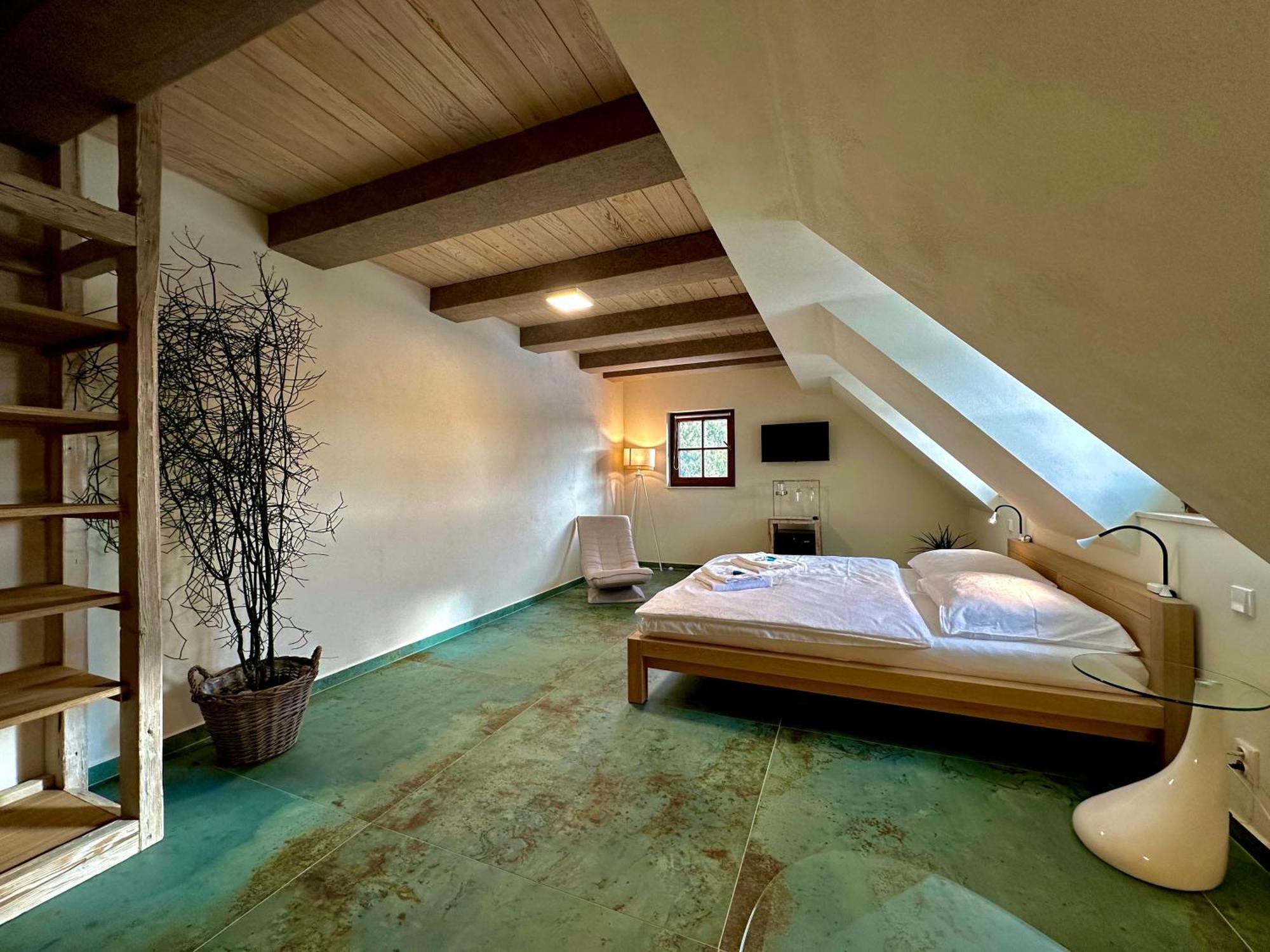 Penzion Vejrovna Přední Výtoň Exterior foto